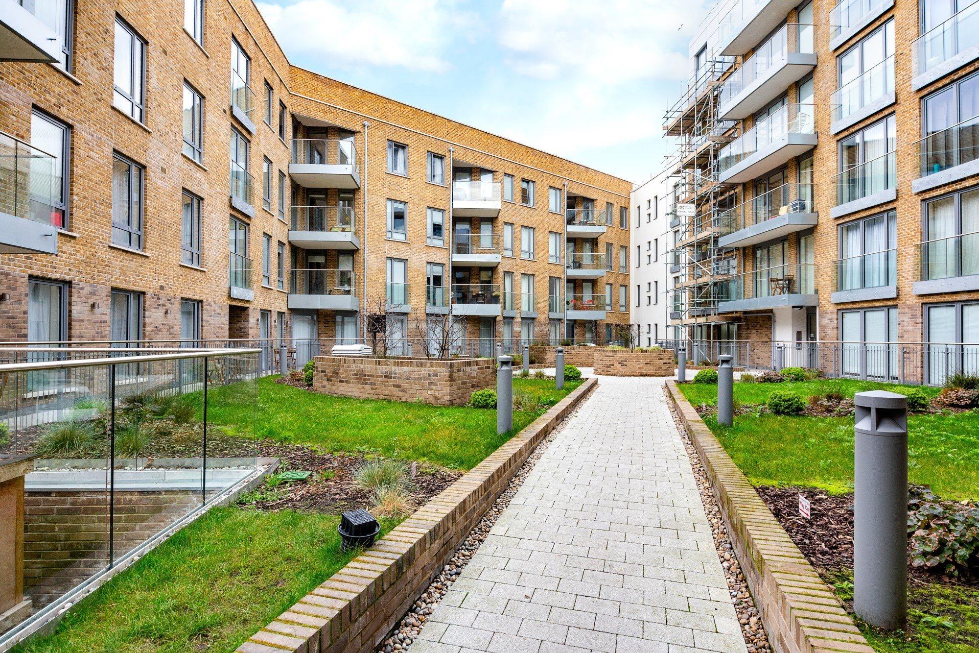 Two Bedroom Serviced Apartment With Balcony In Weymouth Building, Deacon Street Londres Exterior foto
