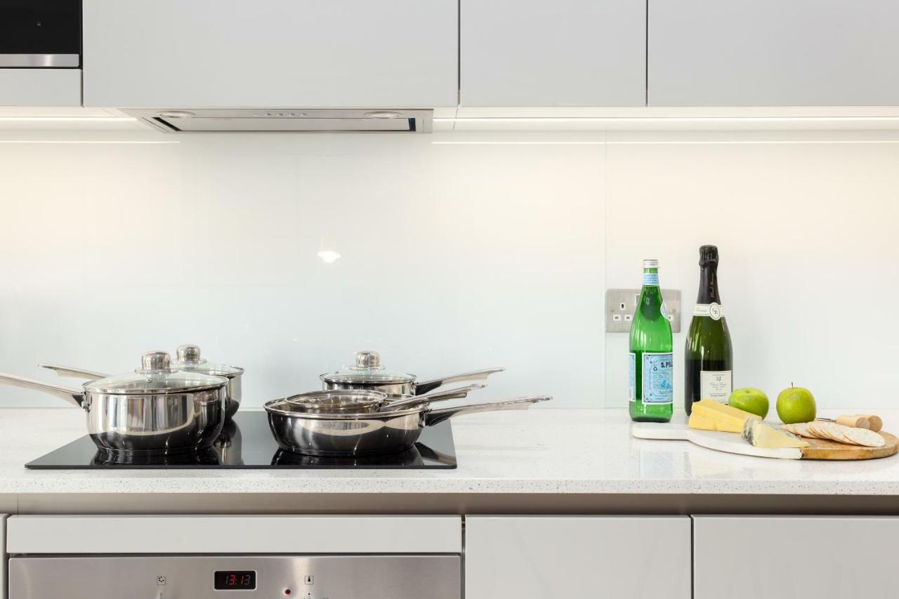 Two Bedroom Serviced Apartment With Balcony In Weymouth Building, Deacon Street Londres Exterior foto